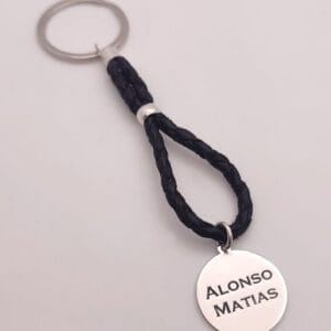 Llavero de cuero y plata con nombres