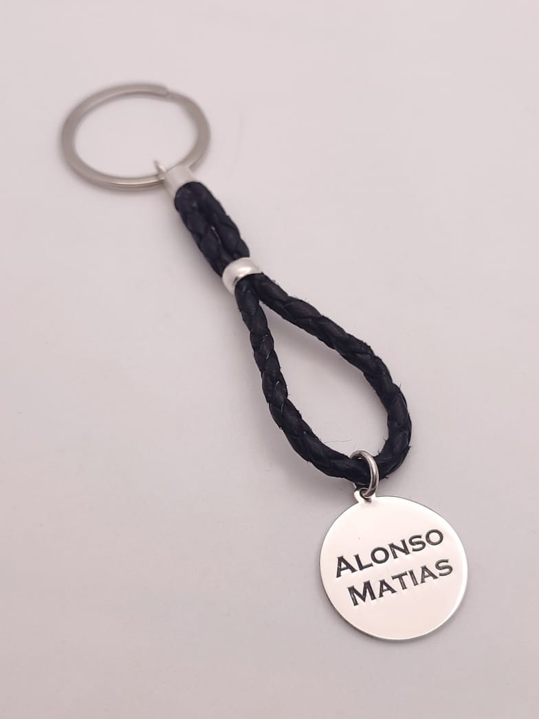 Llavero de cuero y plata con nombres